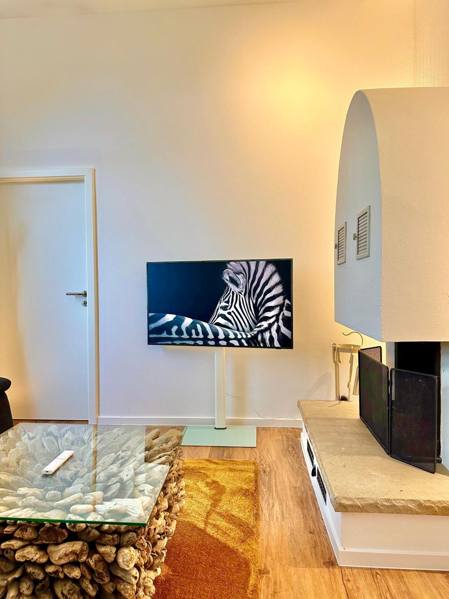 Holiday home Weserblick Am Sandstrand Mit Dart, Billard Und Tischkicker Berne